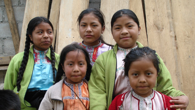 indigenous girls in chiapas