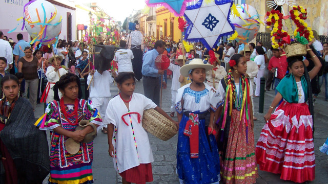 indigenous girls in parade