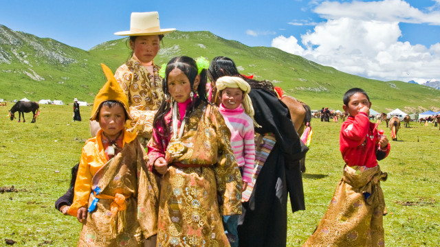 unclassified khampa people